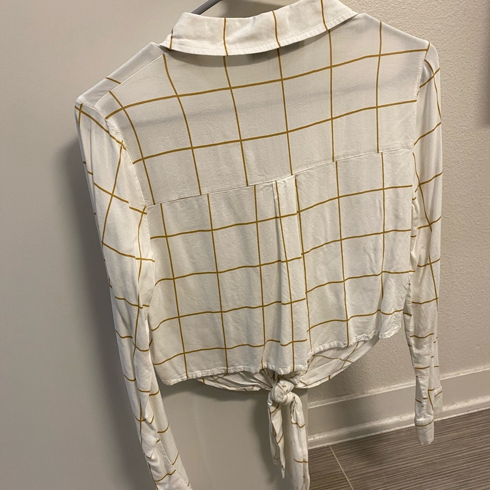 Copped button up - Picture 2 of 4